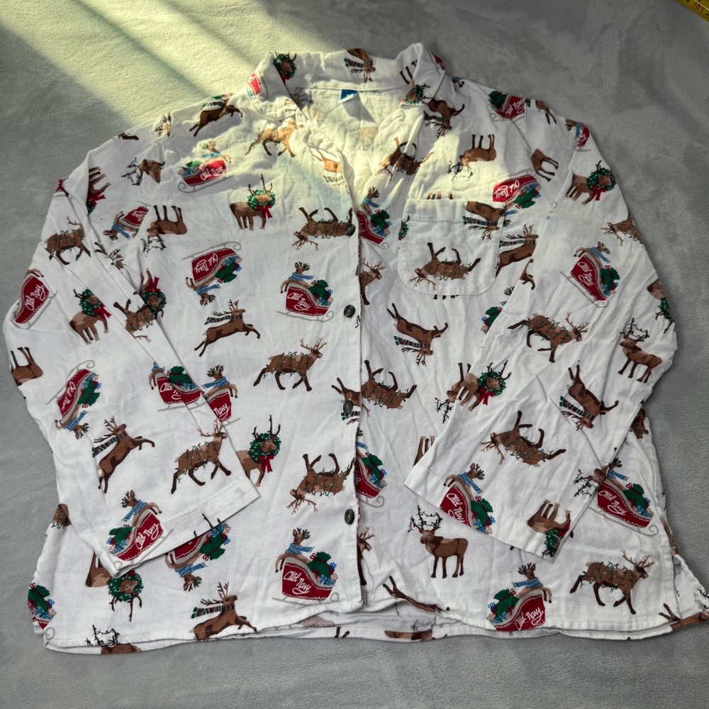 Old Navy Women's Pajama Top XL Christmas Reindeer Print Button Up Long Sleeve